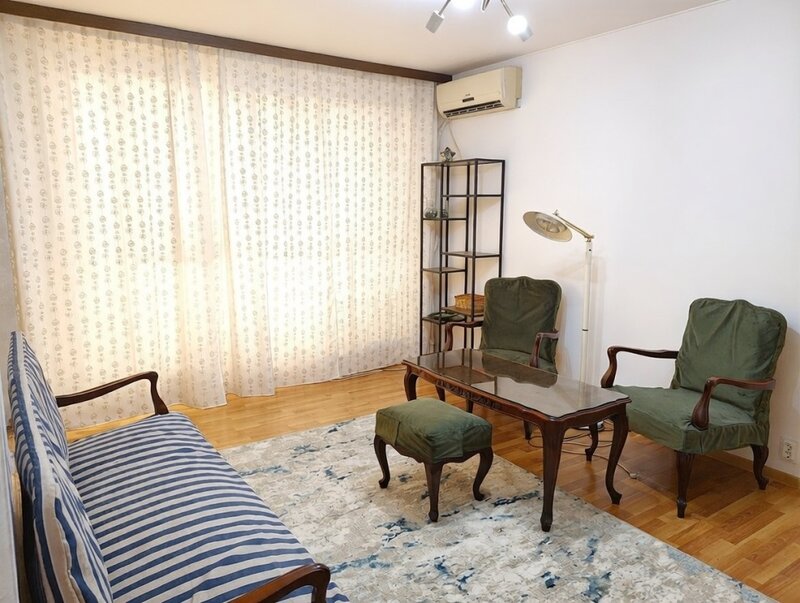 Lujerului, Militari, Uverturii